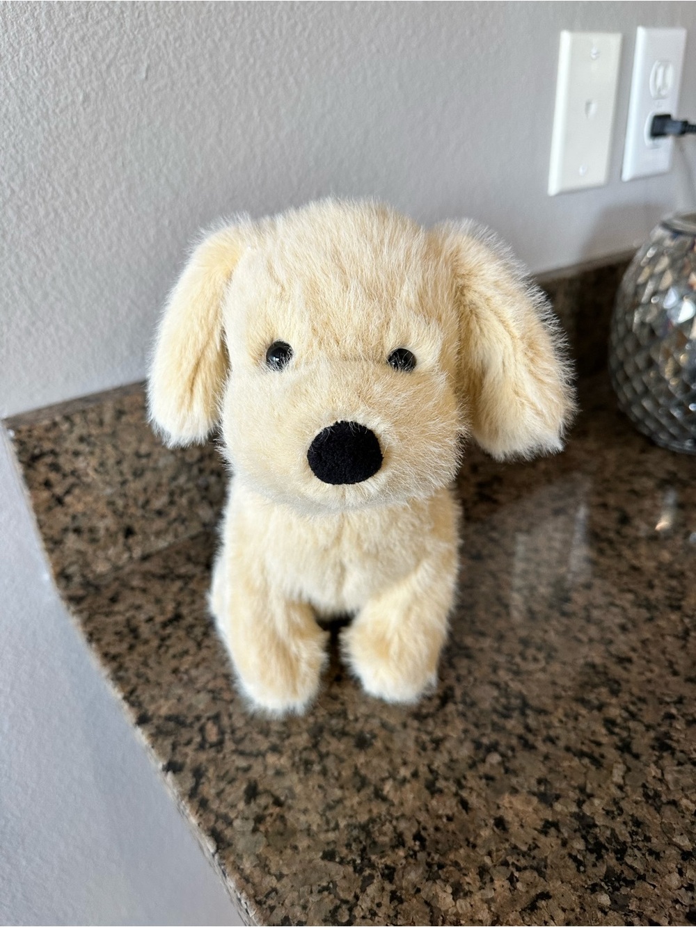 Jellycat golden puppy LIKE NEW I have tags and original bag